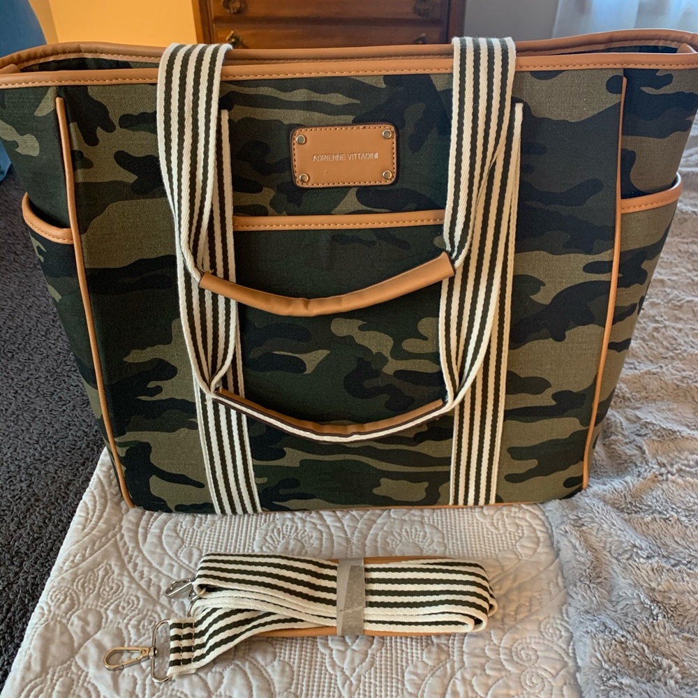 Adrienne Vittadini camo canvas workbook tote